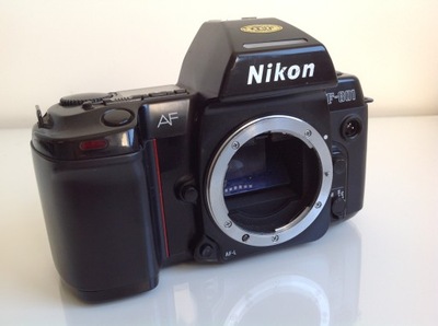 Aparat Nikon F-801 body uszkodzony
