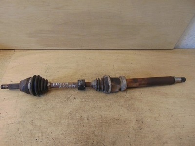 Привідний вал права перед ford fiesta mk7 1.6 tdci фото №1