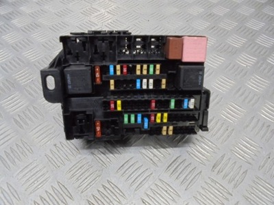 Коробка предохранителей renault laguna iii 2.0 dci фото №1