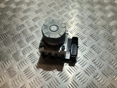 Насос гальмівна abs bmw 1 f40 1.5 d фото №1