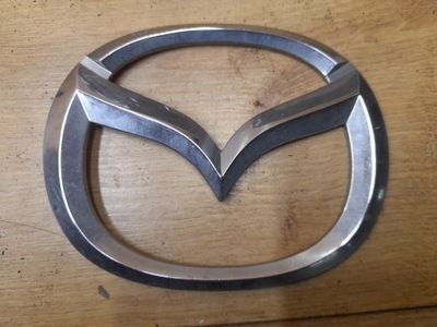 EMBLEMA INSIGNIA LOGOTIPO MAZDA 626  