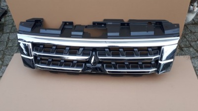 Mitsubishi pajero iv lift решётка радиатора решётка радиатора 7405a975 фото №1