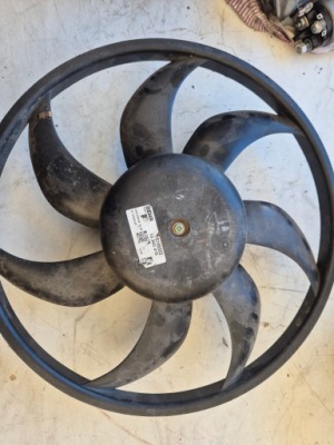 Вентилятор радиатора opel adam 1.2 16v 13450416 фото №1