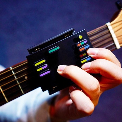Urządzenie do nauki gry na gitarze Pomoc dla początkujących gitarzystów