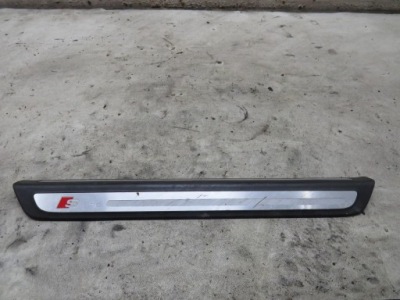 Молдинг порог audi q5 8r 8r0853374a фото №1