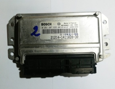 Бортовий комп'ютер блок керування lada 0261207835 фото №1