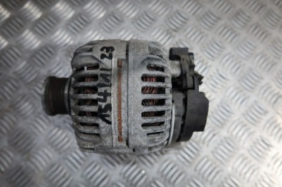Генератор audi a4 b8 03g903015e фото №1