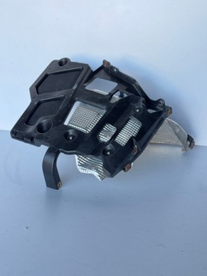 Захист теплова напрямна задня правий porsche panamera 970 i lift 3.0 tdi v6 фото №1