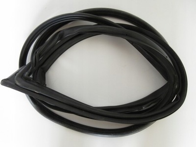 Prius plus прокладка na дверь правый перед фото №1