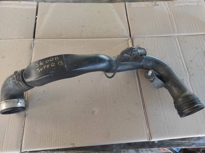 Skoda superb труба интеркулер 3b0145762 фото №1