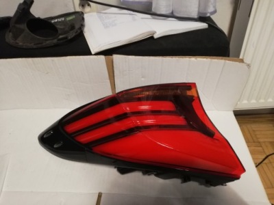 Лампа левая левый задняя задняя toyota chr c-hr lift fl led 81560-f4130 фото №1