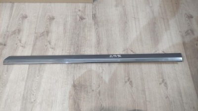 Vw passat b8 молдинг двері правий перед 3g0854940 фото №1