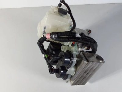 Tesla model 3 y рестайлінг  насос тепла фото №1