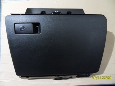 Бардачок пассажира vw passat b6 3c1857101 фото №1