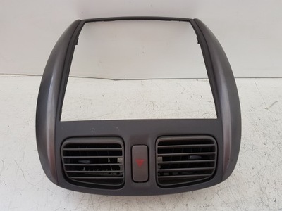 Рамка радіо решітка обдув mazda premacy 01r eu фото №1