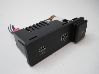 Роз'єм port usb range rover evoque ii l8b2-19e110-cc фото №1