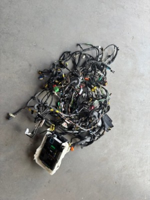 Джгут електропроводка салону кабіни peugeot 308 ii t9 фото №1