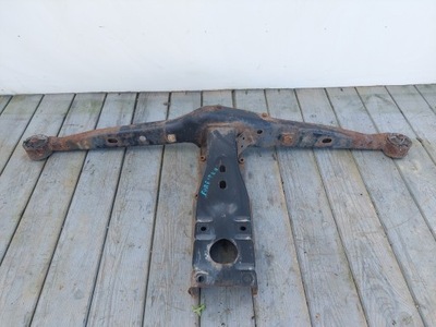 Балка кронштейн підвіска задня subaru forester ii sg 02- фото №1