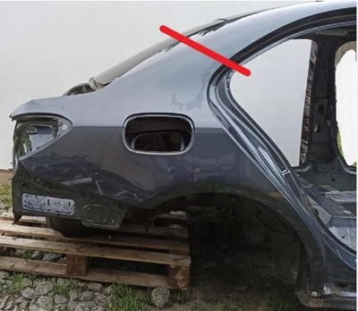 W205 чверть крила правий задня чверть 755 фото №1