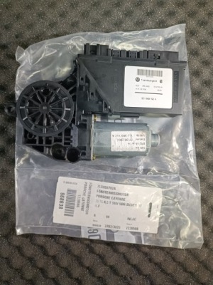 7l0959702a моторчик підйому скло vw фото №1