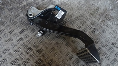 PEDAL FRENOS MERCEDES-BENZ OE A2042902101 NR M704  