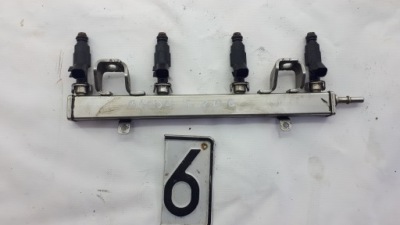 Mazda 5 2.0b молдинг упорскування з форсунки 6m8g-9d280-aa фото №1