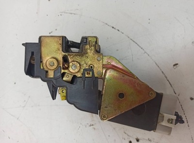 Замок правий перед двері vovlo s40 фото №1