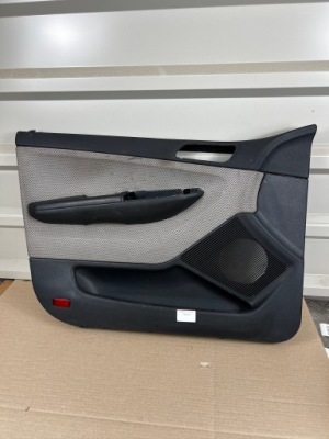 Skoda fabia 1 обшивка двері лівий перед фото №1