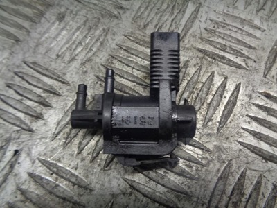 Клапан вакуумa vw golf iv 1j0906293c фото №1