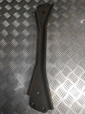 Volvo xc60 2011 30699889 нижні фото №1