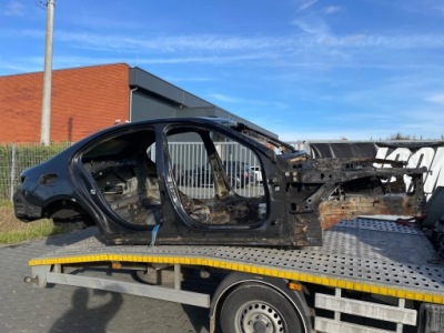 Mercedes w206 sedan кузов чверть задня перед pas задній поріг лонжерон фото №1