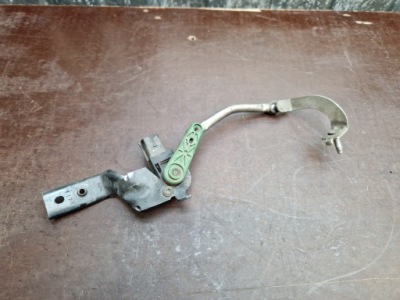 Петля капот skoda octavia 4 фото №1