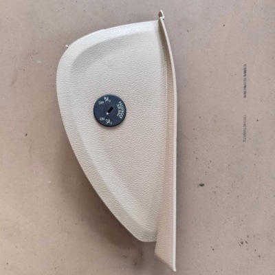 Захист заглушка консолі права bmw x5 e70 6958800 фото №1