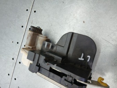 Замок левый задний  alfa romeo 147 1.9jtd 03r фото №1