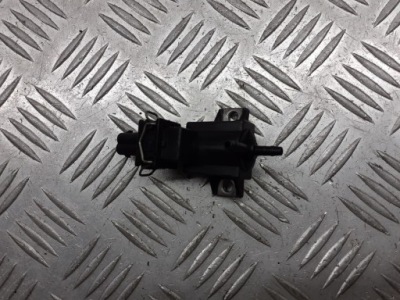 Клапан вакуумa toyota avensis t25 2.2 d-cat 25860-0r010 фото №1