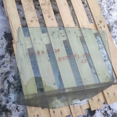 Стекло дверь левый задняя skoda octavia 1 i fl хэтчбек фото №1