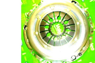 Valeo комплект зчеплення набір ford mondeo iii 1.8 фото №1