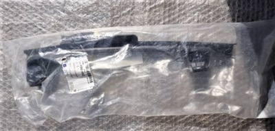 Напрямна скло двері перед chevrolet trax 13- фото №1