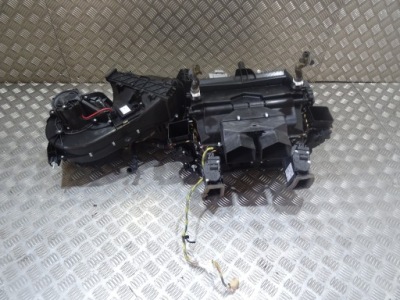 Отопитель porsche panamera 970 97057301110 фото №1