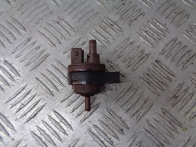 Клапан вакуумa peugeot 407 2.0 2580008b фото №1