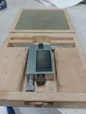 Kątownik krawędziowy IPL