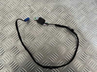 Ford b-max антенна gps av1t-19c175-ab фото №1