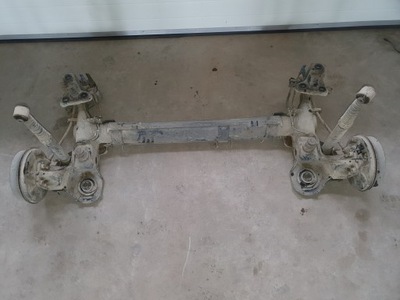 Балка задняя oś подвеска peugeot 208 тормозные барабаны!!! фото №1