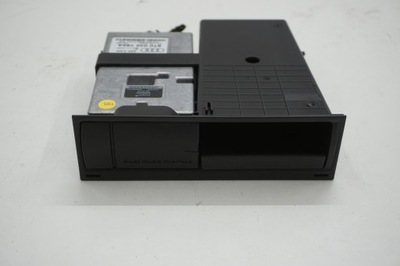 Audi q5 8r модуль интерфейс 8t0035785a фото №1