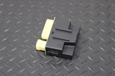 Реле модуль вентиляторів citroen c5 aircross 9801916680 фото №1