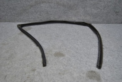 Dodge ram 1500 iv прокладка скло правий перед фото №1