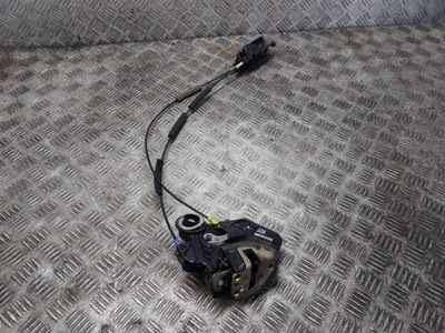 Замок двері правий задня toyota avensis t25 фото №1