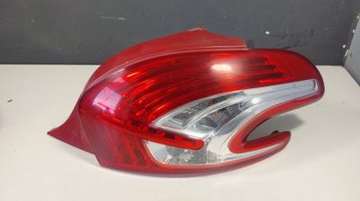 Lampa prawy tył Peugeot 208 LED 9672628380