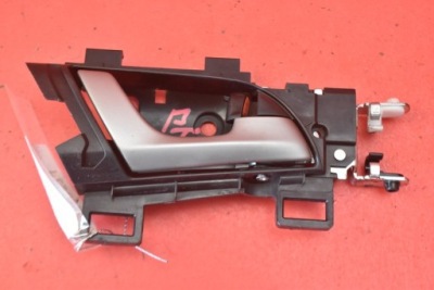 Ручка внутренняя правая задняя honda accord 8 viii 07-11 фото №1