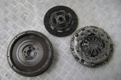 Vw golf vii 1.6 tdi - повний зчеплення фото №1